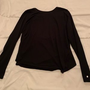 Long sleeve athletheisure shirt
